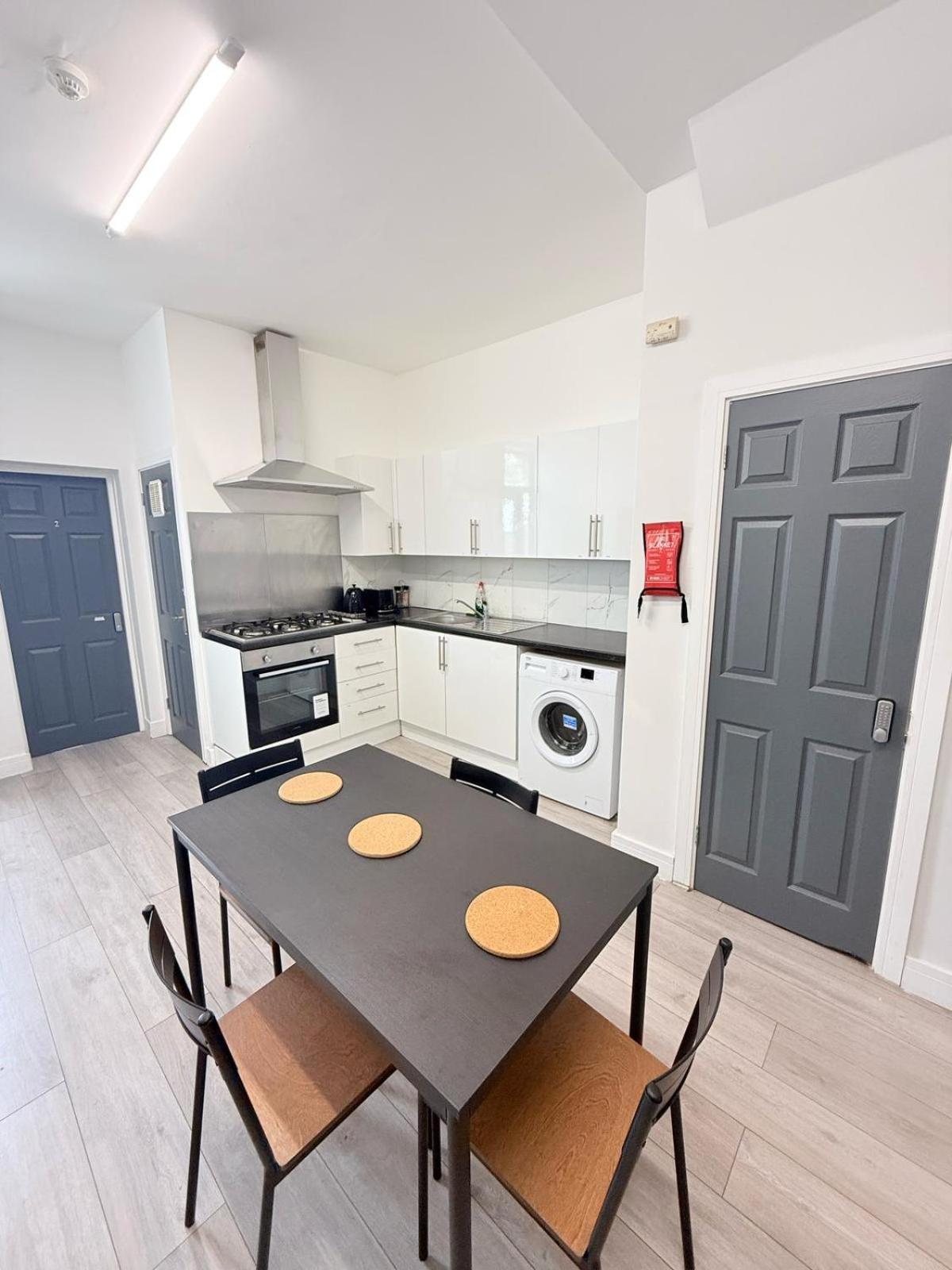 Tottenham En Suites Guest Rooms Londra Dış mekan fotoğraf